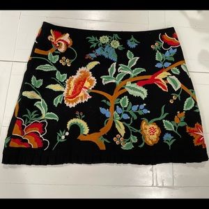 Zara Brand Intricate Embroidery Styled Mini Skirt